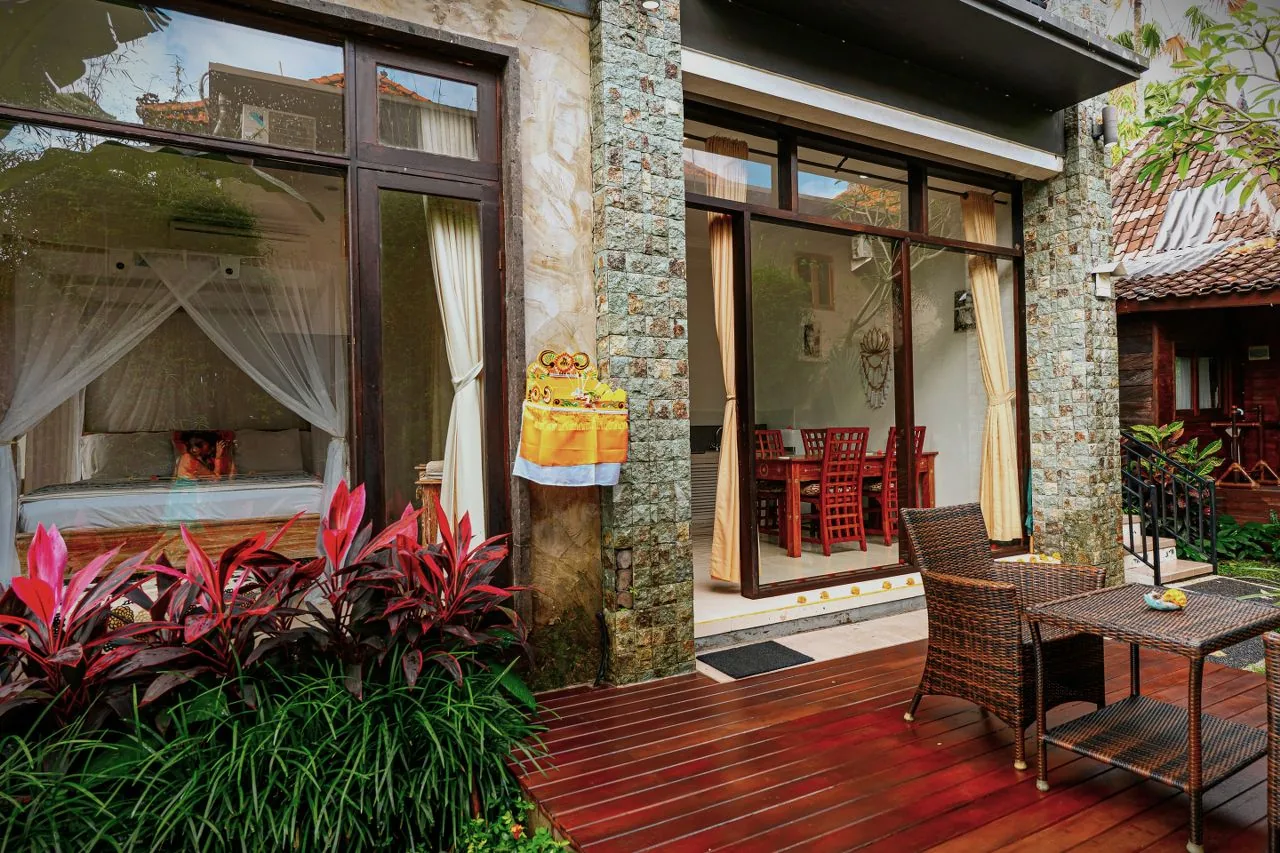 Die Terrasse eines Deluxe-Cottages