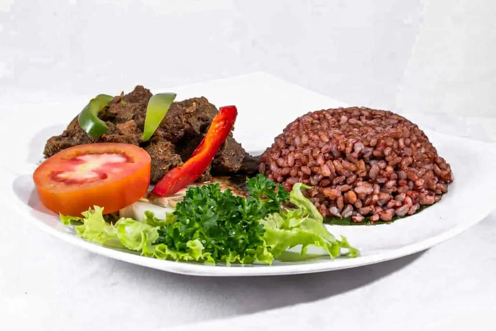 Das Rindfleisch-Rendang von Murni’s Warung