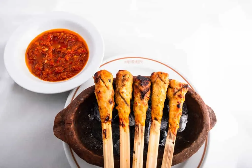 Sate-Lilit-Spieße mit Sambal