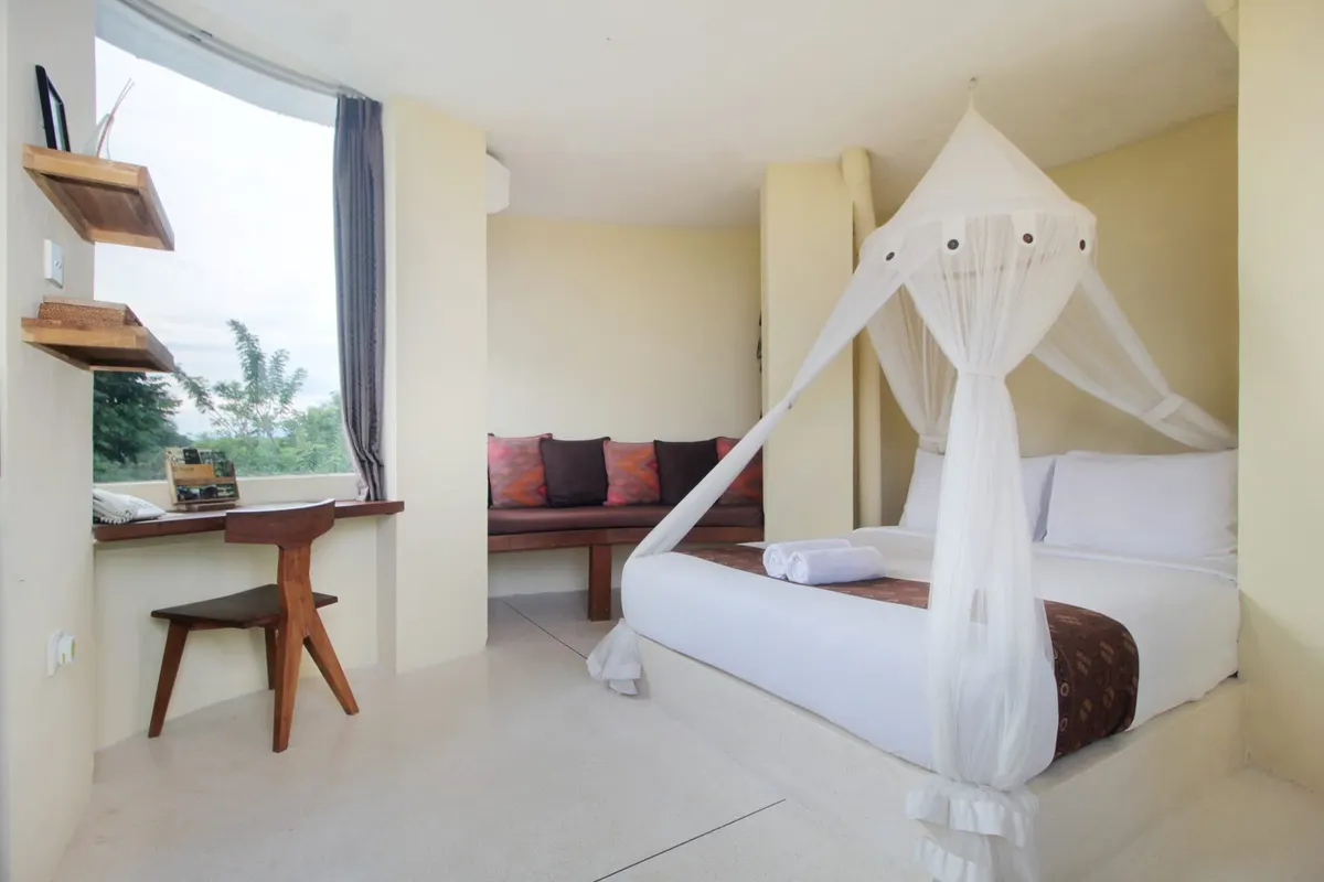 Der Tower Room, Himmelbett unter den Fenstern